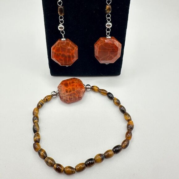 Fire agate stone, tigers eye in silver tone earrings and stretch bracelet set! - Picture 2 of 10
